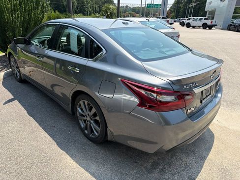 Used 2018 Nissan Altima 2.5 SR w/ SR Special Edition FWD image 3