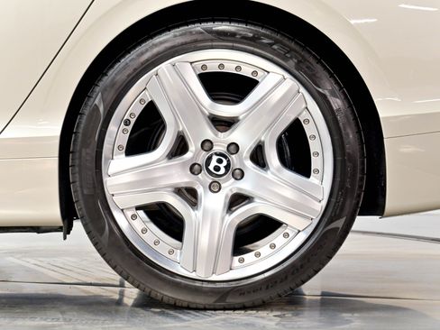 Used 2015 Bentley Flying Spur W12 AWD/4WD image 55