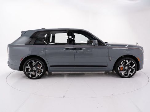 New 2027 Rolls-Royce Cullinan Black Badge AWD/4WD image 6