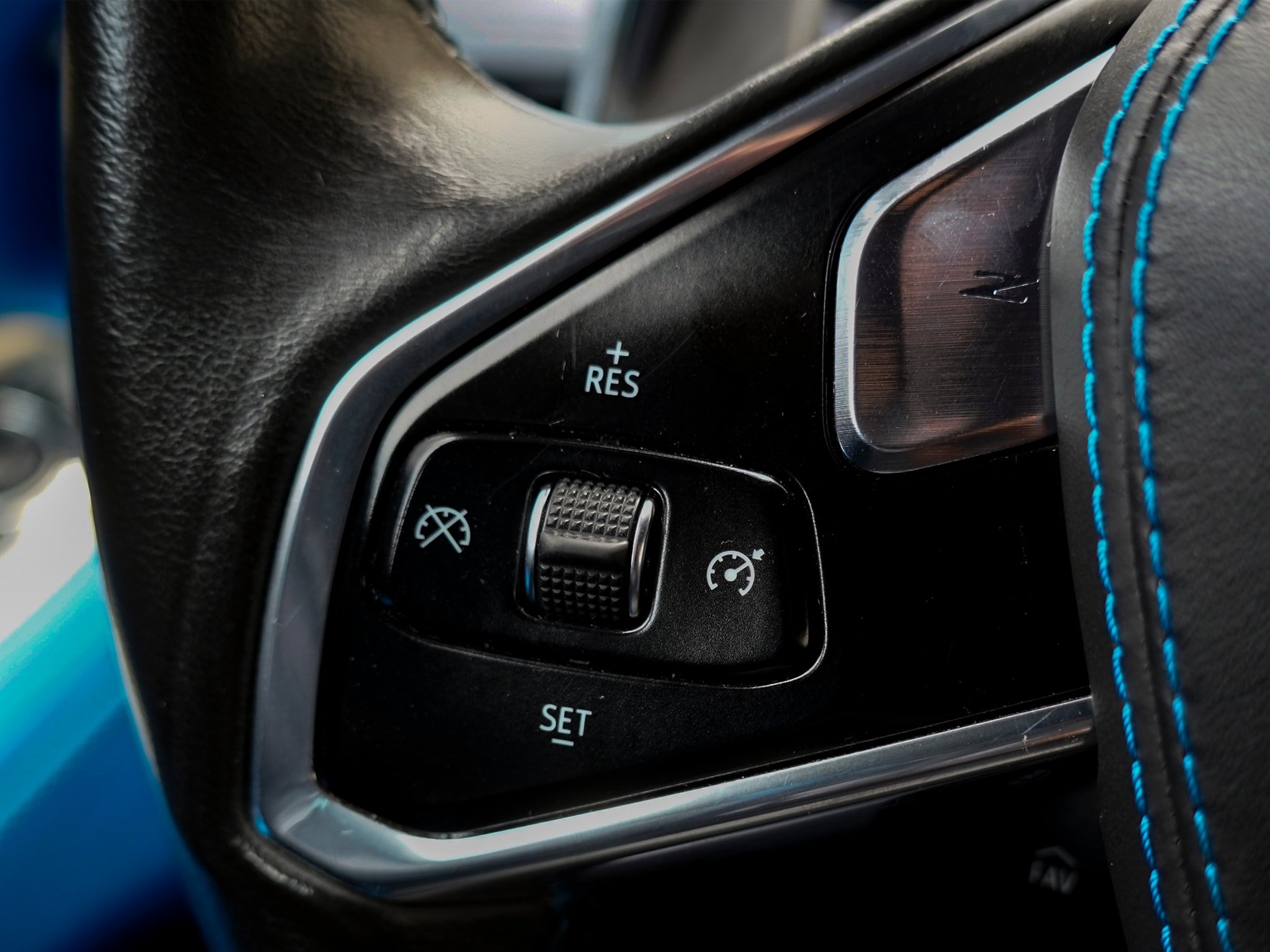Used 2023 Chevrolet Corvette Stingray Premium Cpe w/ Z51 Performance Package RWD image 17