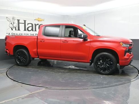 Used 2023 Chevrolet Silverado 1500 RST w/ Convenience Package II AWD/4WD image 1
