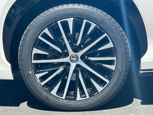 Certified 2023 Lexus RZ 450e Premium w/ Technology Package AWD/4WD image 37
