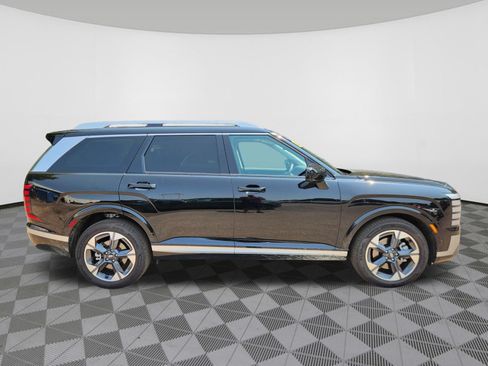 Certified 2026 Hyundai Palisade Limited AWD/4WD image 6