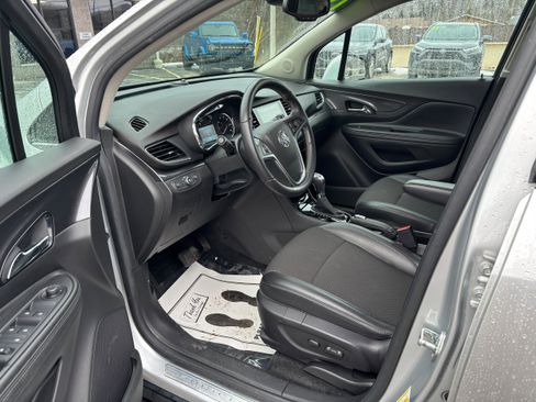 Used 2019 Buick Encore Sport Touring w/ Safety Package AWD/4WD image 10