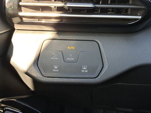 Used 2023 Volkswagen ID.4 Pro S RWD image 27