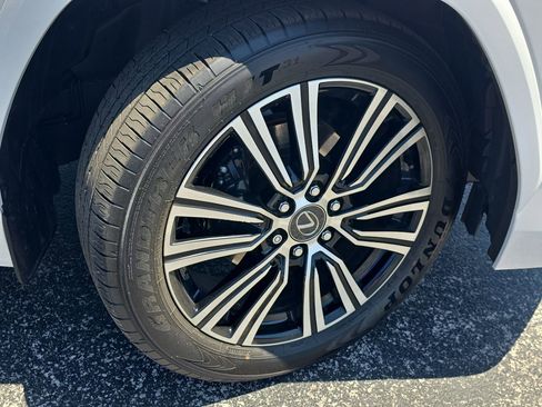 Used 2026 Lexus LX 600 4WD w/ Appearance Package image 2
