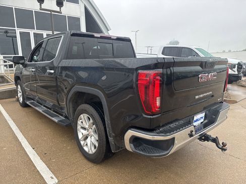 Used 2021 GMC Sierra 1500 SLT RWD image 7