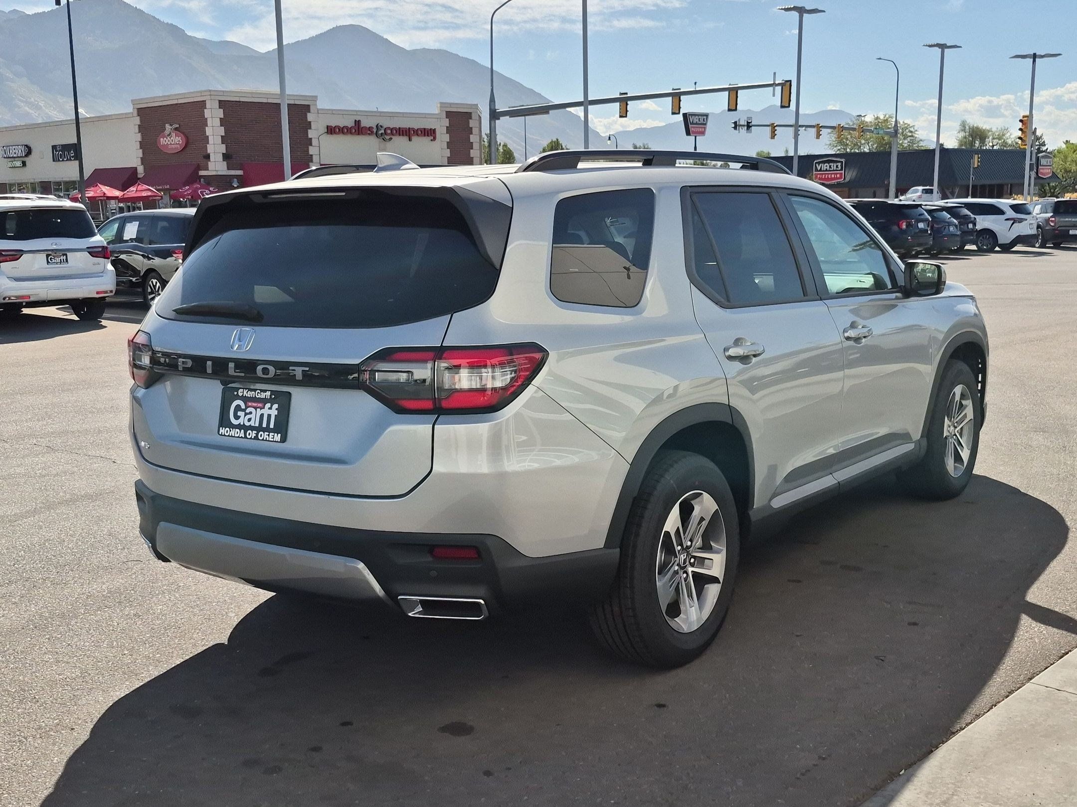 New 2026 Honda Pilot EX-L image 3