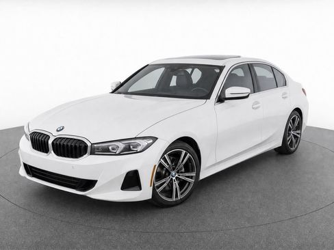 Used 2024 BMW 330i Sedan w/ Premium Package RWD image 7