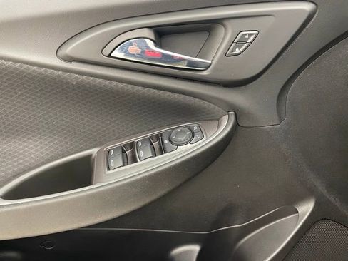 Used 2022 Chevrolet Malibu LS image 9