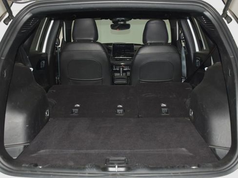 Used 2025 Jeep Compass Trailhawk AWD/4WD image 29