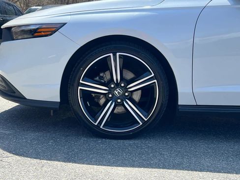 Used 2023 Honda Accord Sport image 12