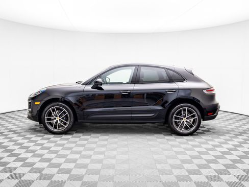 New 2025 Porsche Macan image 2