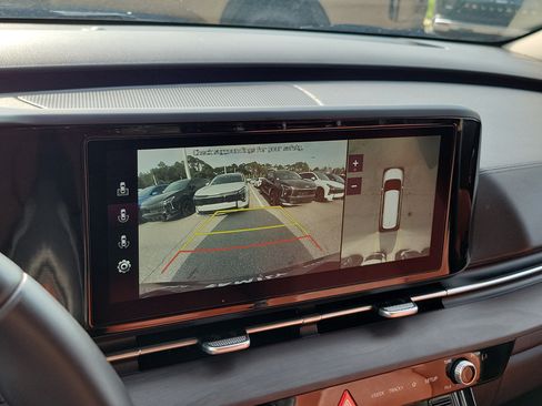 Used 2022 Kia Carnival SX FWD image 33