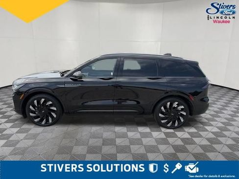 Used 2024 Lincoln Nautilus Reserve w/ Equipment Group 203A AWD/4WD image 10