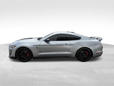 Used 2021 Ford Mustang Shelby GT500 w/ Technology Package RWD image 12