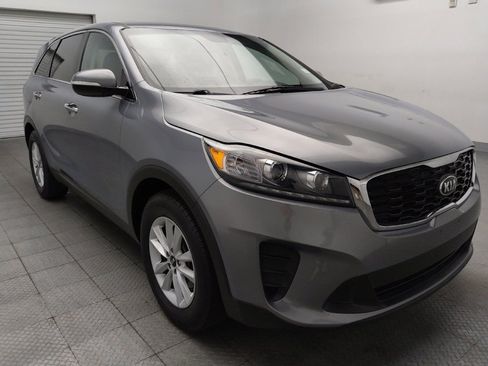 Used 2020 Kia Sorento FWD V6 image 13
