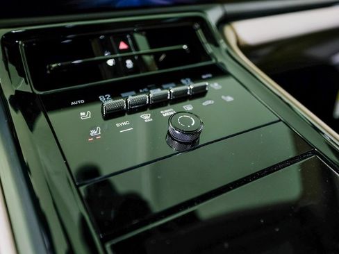 New 2026 Porsche Panamera 4 E-Hybrid AWD/4WD image 20