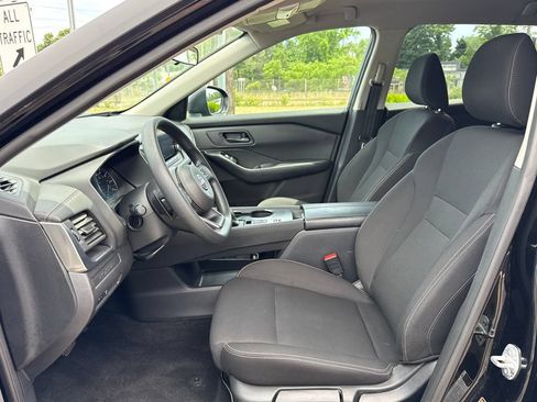 Certified 2024 Nissan Rogue S FWD image 16