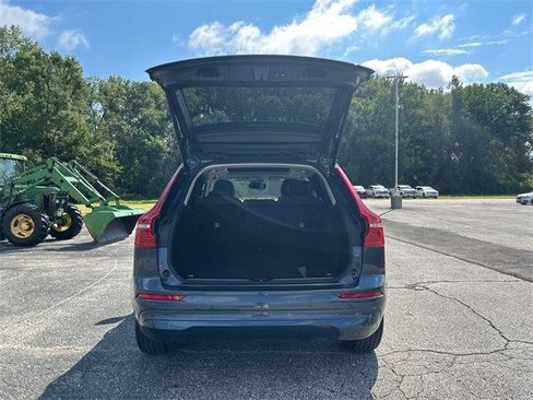 Used 2022 Volvo XC60 B5 Momentum image 15