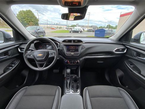 Used 2021 Chevrolet TrailBlazer LT AWD/4WD image 31