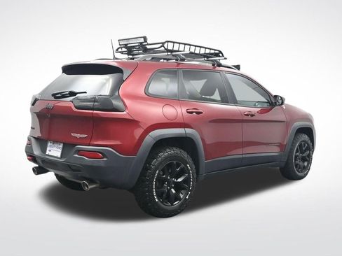 Used 2016 Jeep Cherokee Trailhawk w/ Comfort/Convenience Group AWD/4WD image 6