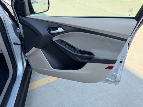 Used 2014 Ford Focus SE image 22