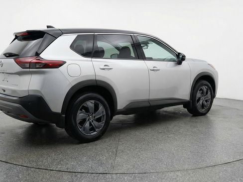 Used 2025 Nissan Rogue SV image 9