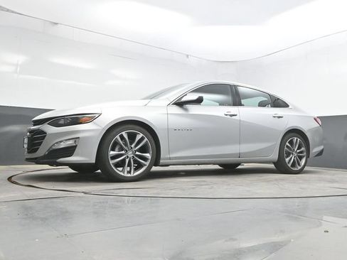 Used 2022 Chevrolet Malibu LT FWD image 40