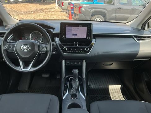 Used 2022 Toyota Corolla Cross LE AWD/4WD image 21