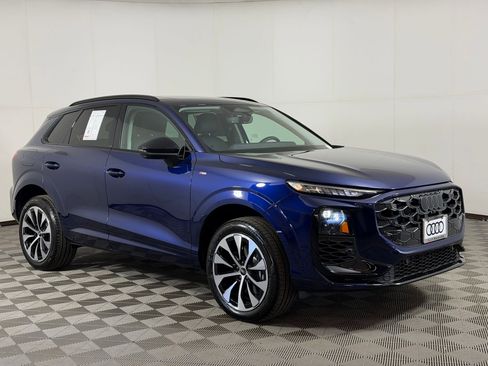 New 2026 Audi Q3 quattro 2.0T AWD/4WD image 7