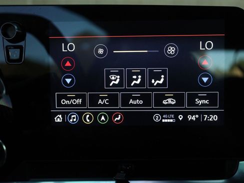 Used 2021 Chevrolet Corvette Stingray Preferred Cpe w/ Z51 Performance Package RWD image 38