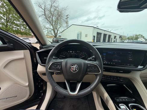 Used 2021 Buick Envision Avenir image 14