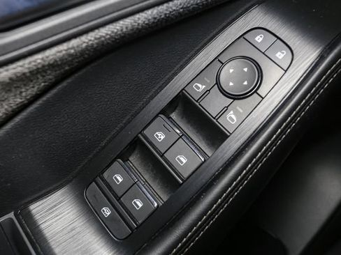 Used 2023 Nissan Rogue SV AWD/4WD image 31