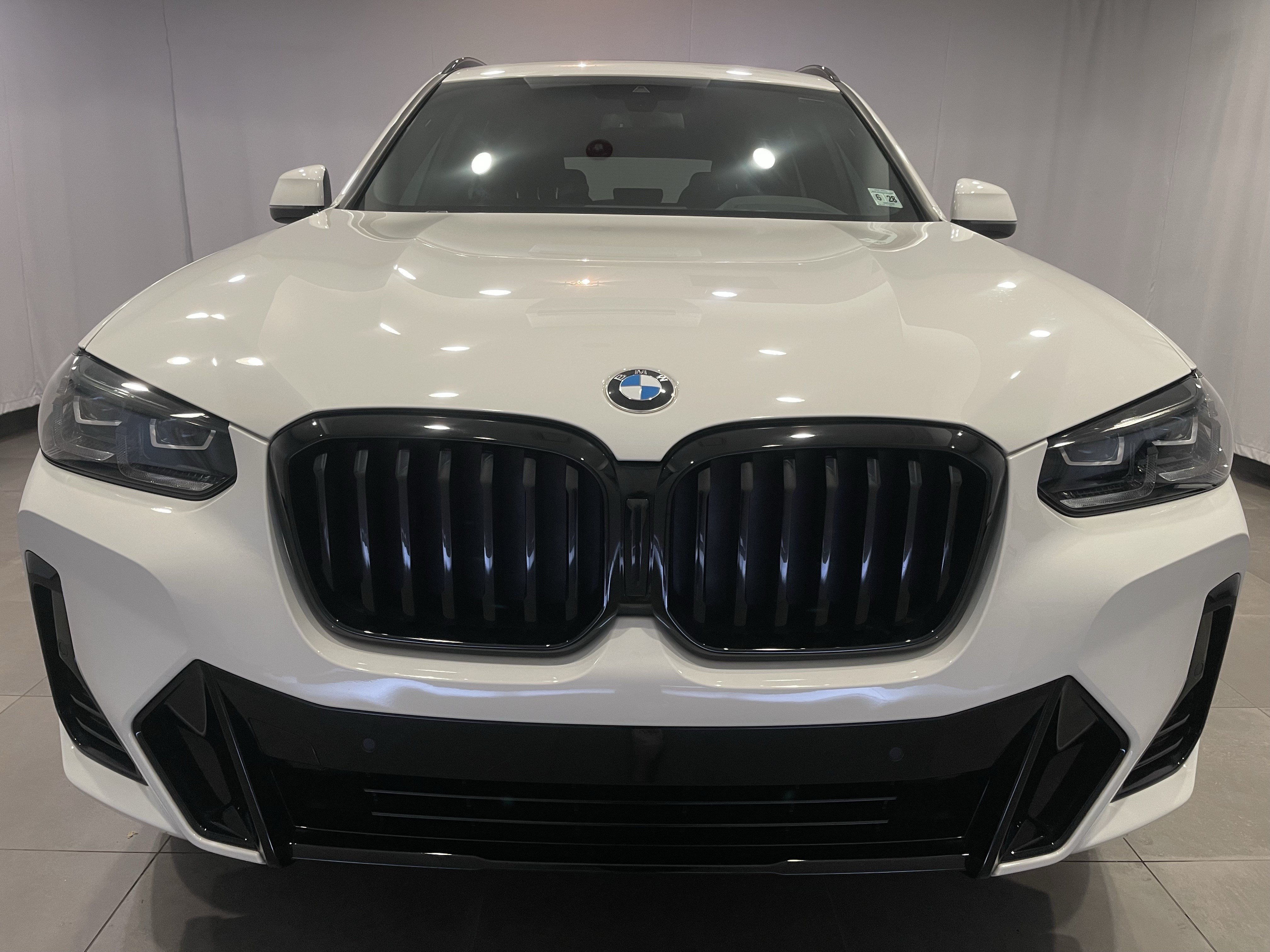 Certified 2023 BMW X3 xDrive30i w/ M Sport Package AWD/4WD image 2