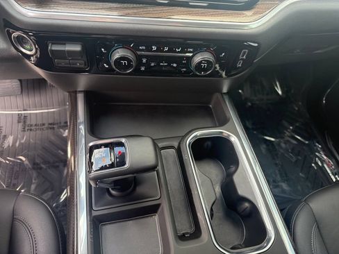 Used 2025 Chevrolet Silverado 1500 LT Trail Boss w/ LT Trail Boss Premium Package AWD/4WD image 20