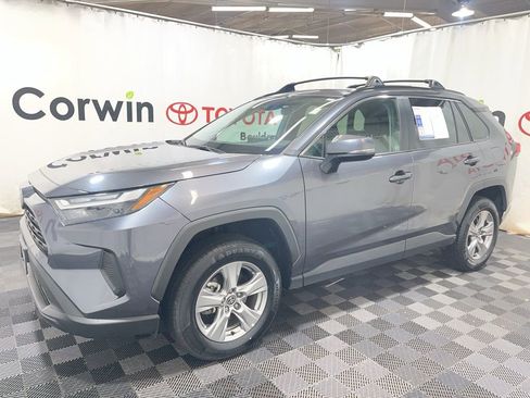 Used 2024 Toyota RAV4 XLE w/ Convenience Package image 3