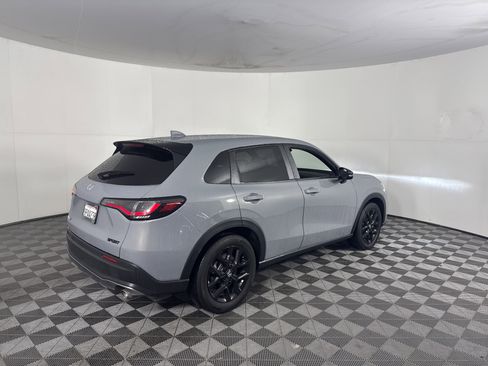 Certified 2025 Honda HR-V Sport image 4