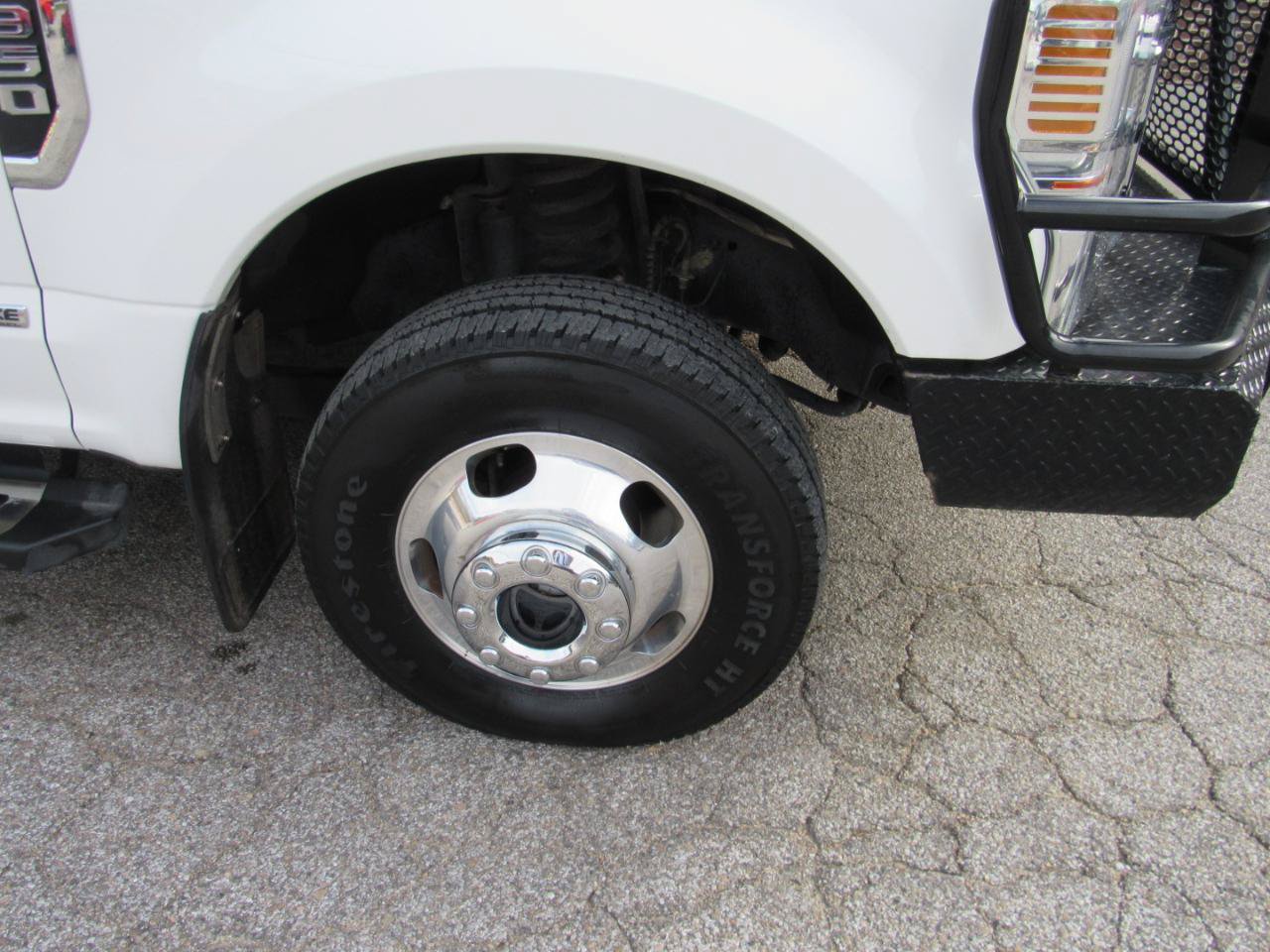 Used 2022 Ford F350 Lariat w/ Lariat Ultimate Package AWD/4WD image 43