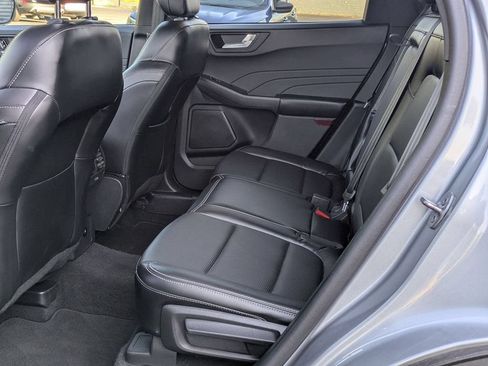 Used 2023 Ford Escape Platinum AWD/4WD image 22