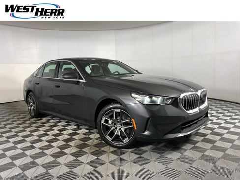 New 2026 BMW 530i xDrive w/ Premium Package image 1