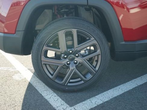 New 2026 Jeep Compass Latitude w/ Sun and Sound Group image 43