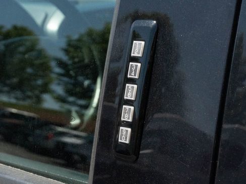 Used 2020 Ford F150 XLT w/ Equipment Group 302A Luxury image 7