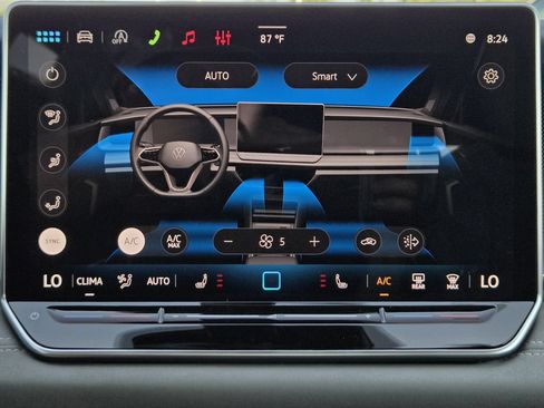 New 2026 Volkswagen Tiguan SE R-Line FWD image 18