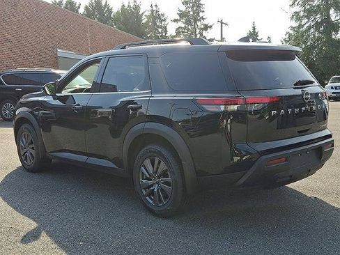 Certified 2024 Nissan Pathfinder SV AWD/4WD image 5