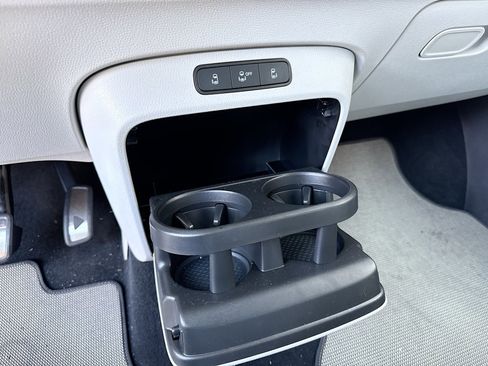 Used 2025 Volkswagen ID. Buzz 1st Edition image 47