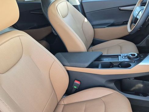 New 2025 Kia EV6 Wind image 17