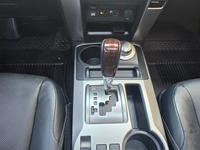 Used 2022 Toyota 4Runner Limited AWD/4WD image 46