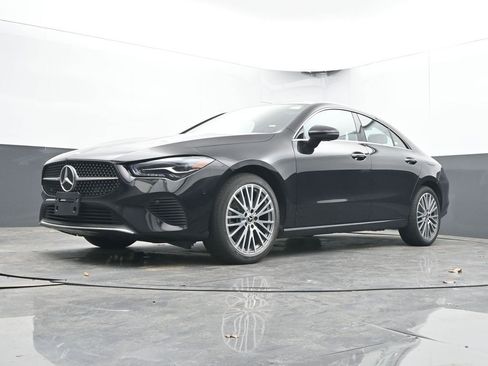 Used 2025 Mercedes-Benz CLA 250 4MATIC image 46