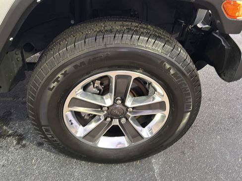 Used 2022 Jeep Wrangler Unlimited Sahara w/ Cold Weather Group image 35